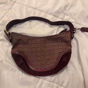‘004 Coach Signature Burgundy Purse